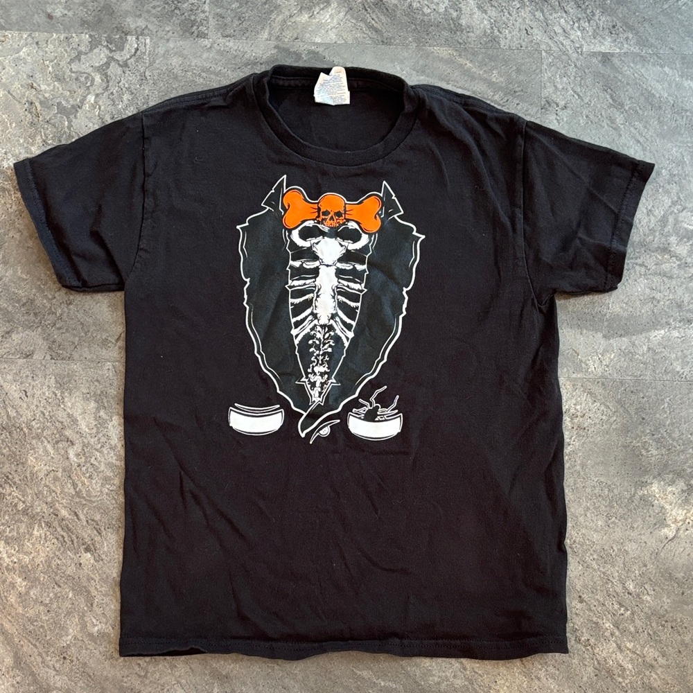 Delta Kids Black and Orange Skeleton Fancy Suit T-Shirt, Halloween Shirt, Size M
